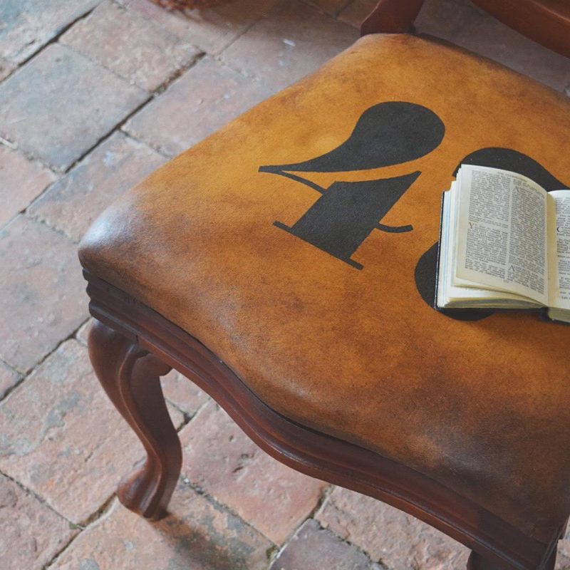 Jonathon_marc_mendes_fabric_painted_leather_look_chair_47-800x800